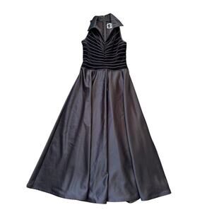 Tadashi Shoji/Nieman Marcus Brown Velvet dress, 0 Petite, Formal; Sophisticated